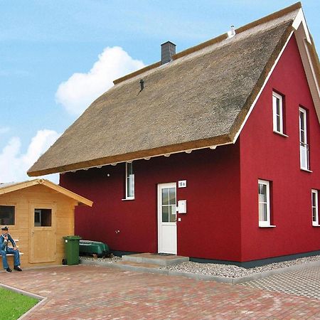 Ferienhaus Lotsenhaus Am Breetzer Bodden In Vieregge Buitenkant foto