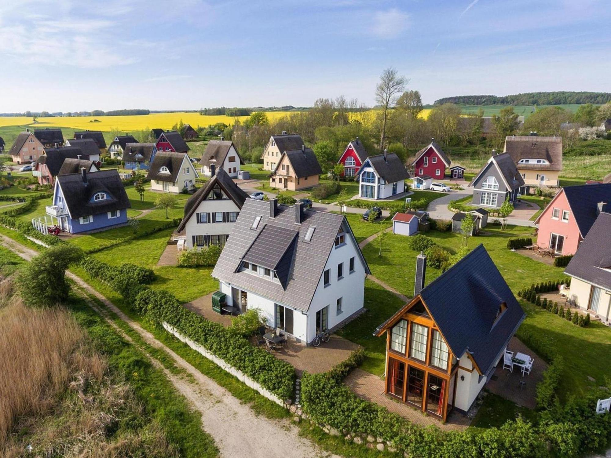 Ferienhaus Lotsenhaus Am Breetzer Bodden In Vieregge Buitenkant foto